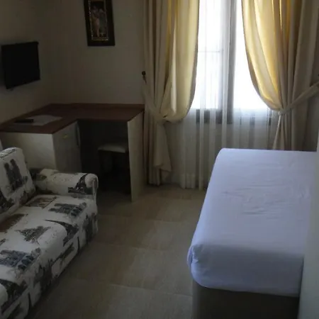 Golden Stone Butik Otel 3*