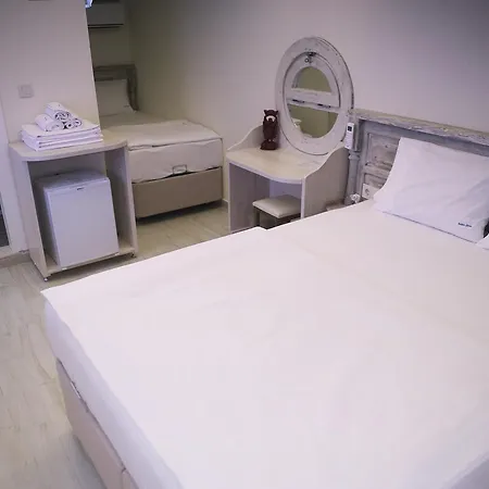 Golden Stone Butik Hotel 3*