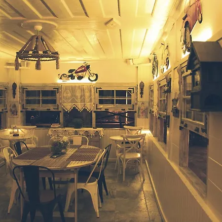 Golden Stone Butik Çeşme