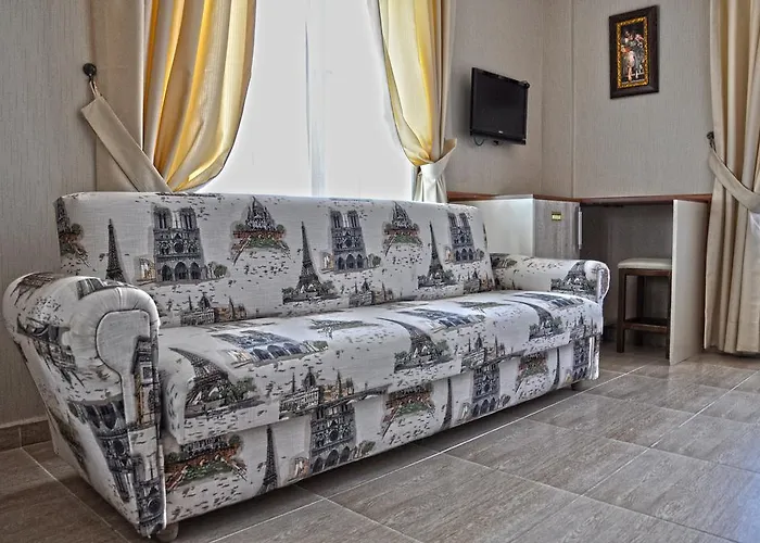 Golden Stone Butik 3*