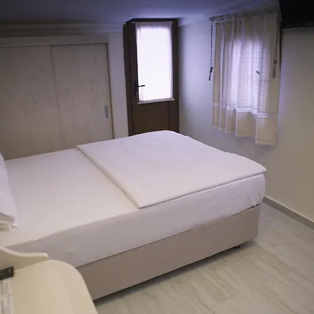Golden Stone Butik 3* Кешме