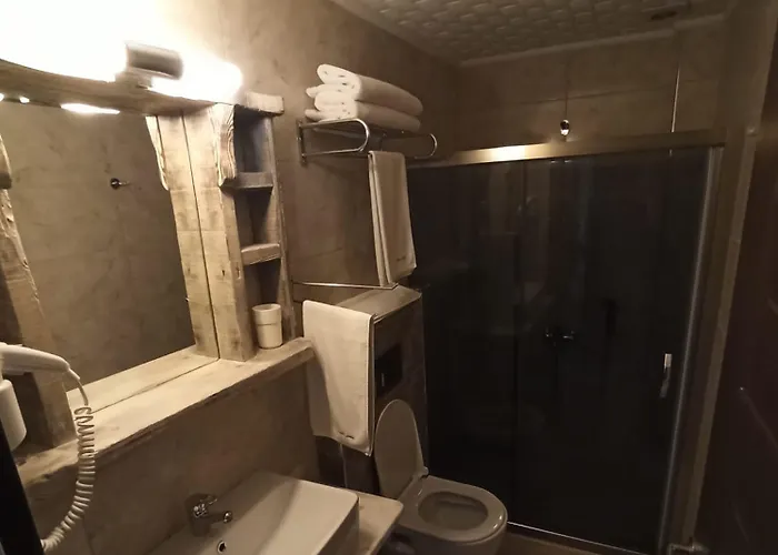 Golden Stone Butik 3*