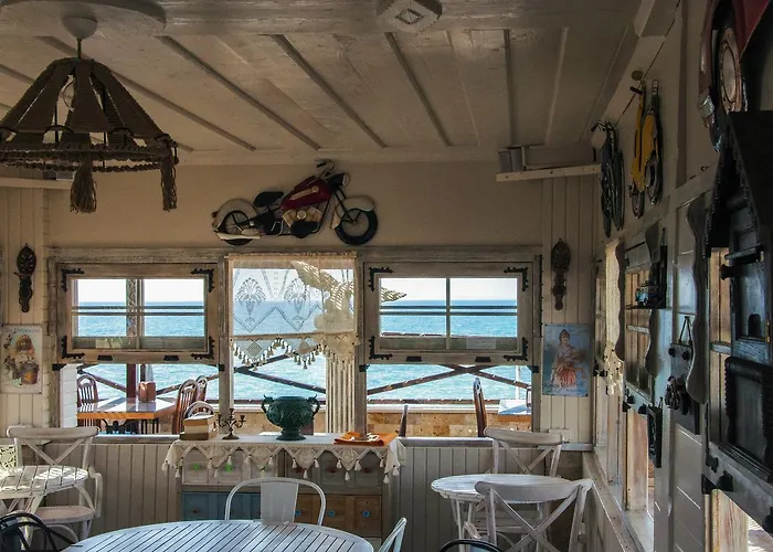 Golden Stone Butik Hotell 3*