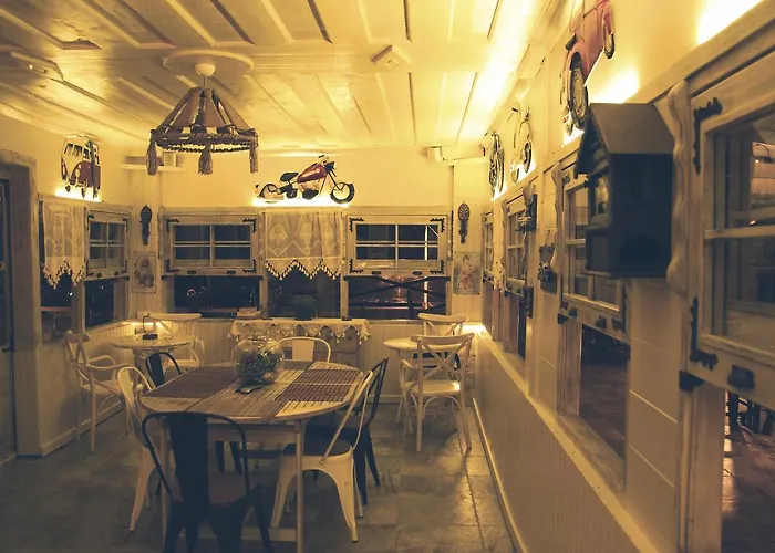 Golden Stone Butik Çeşme